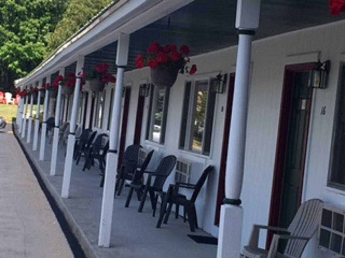 Rock Ledge Motel Alexandria Bay Zewnętrze zdjęcie
