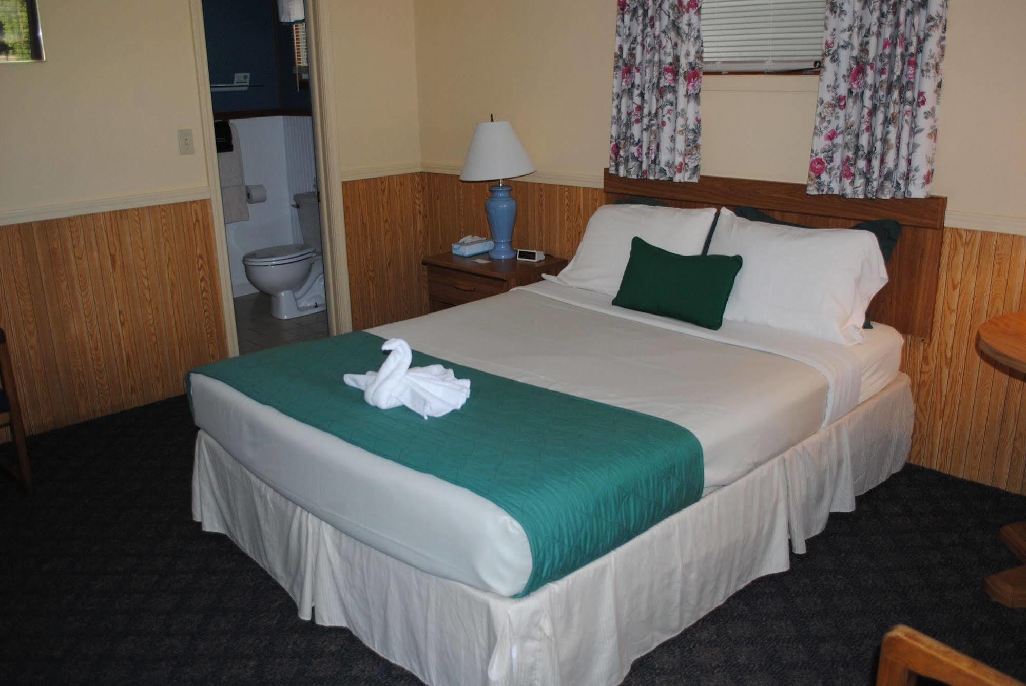 Rock Ledge Motel Alexandria Bay Zewnętrze zdjęcie
