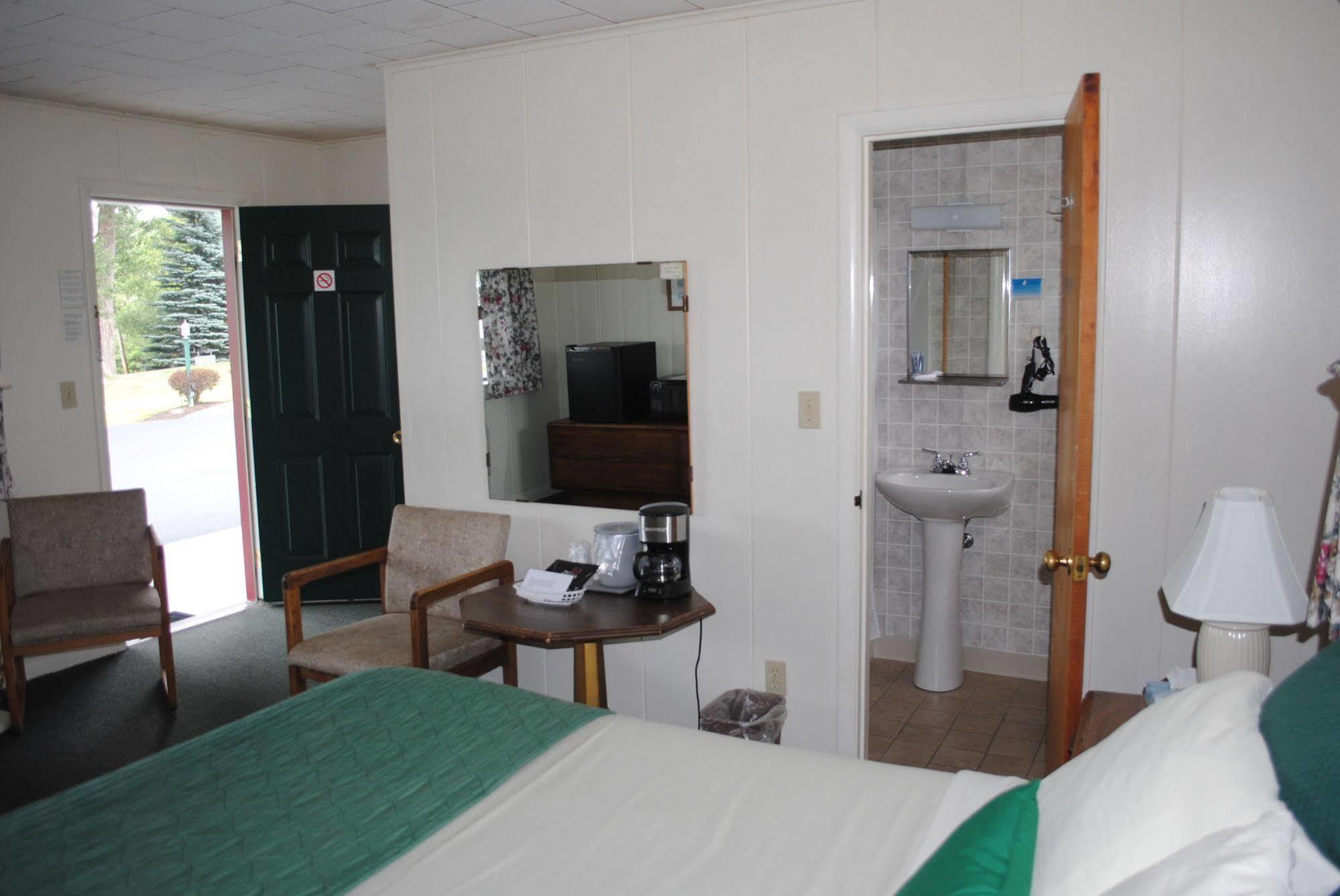 Rock Ledge Motel Alexandria Bay Zewnętrze zdjęcie
