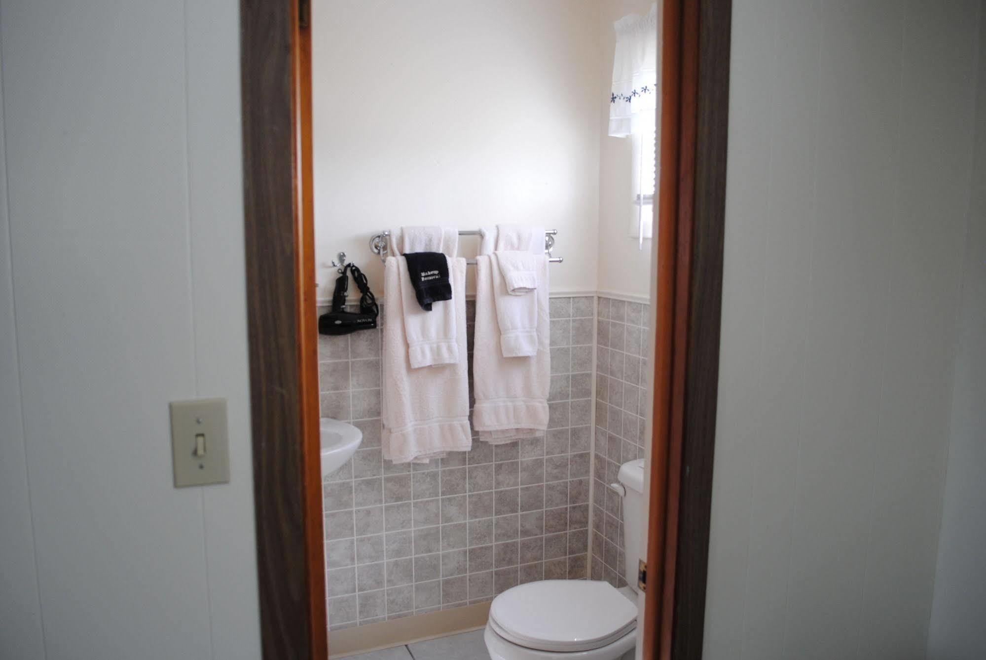 Rock Ledge Motel Alexandria Bay Zewnętrze zdjęcie