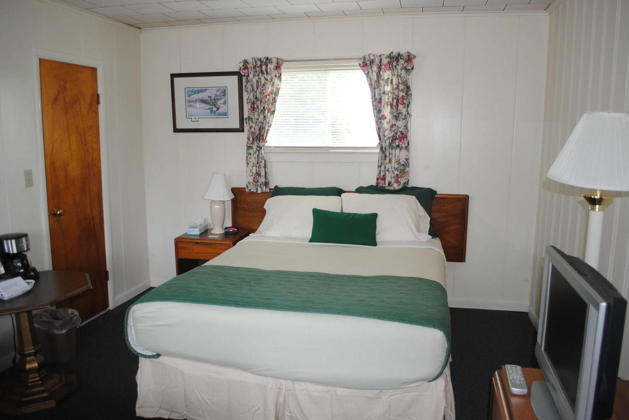 Rock Ledge Motel Alexandria Bay Zewnętrze zdjęcie