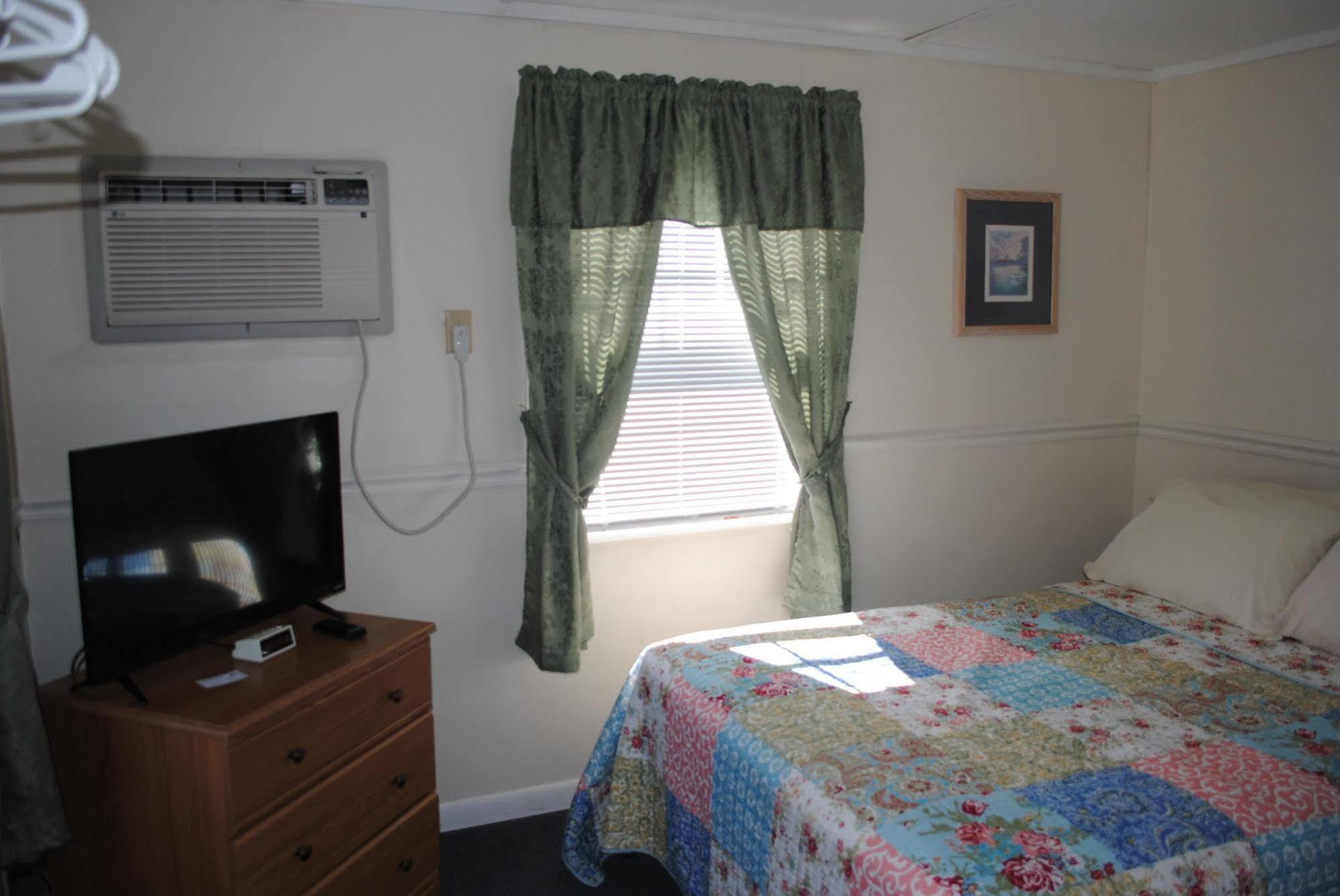 Rock Ledge Motel Alexandria Bay Zewnętrze zdjęcie